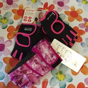 🔥💚💜NWT sport Gloves.  SOLD💚